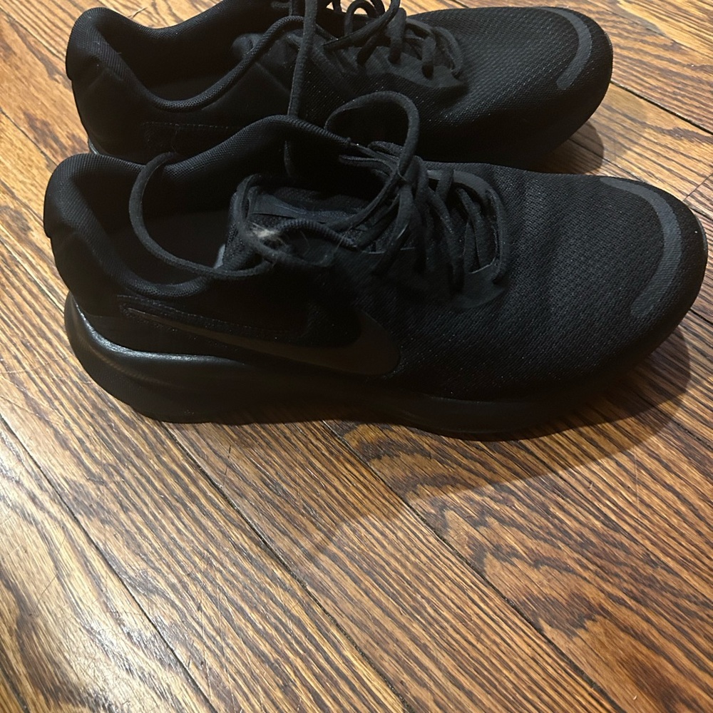 Nike Men's All-Black Athletic Shoes